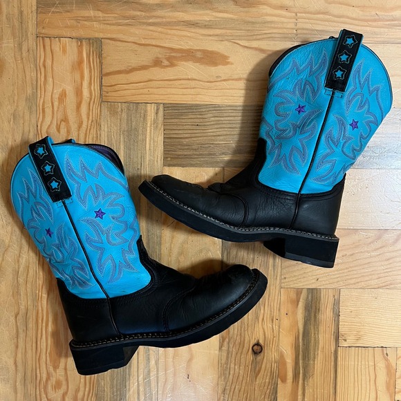Ariat Shoes - Ariat Probaby Turquoise Black Round Toe Western Cowboy Boots Women Size 7B